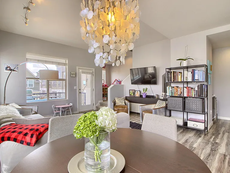 3045 Geneva St — Photo 14