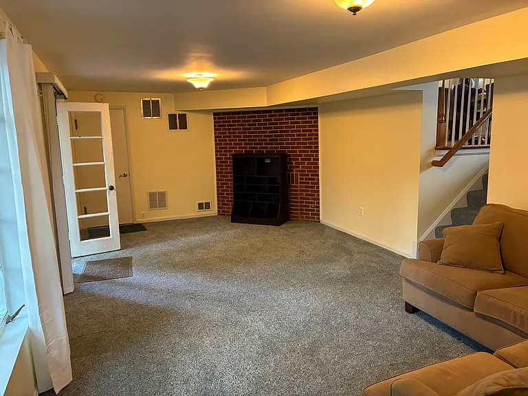 6207 Maiden Ln — Photo 24