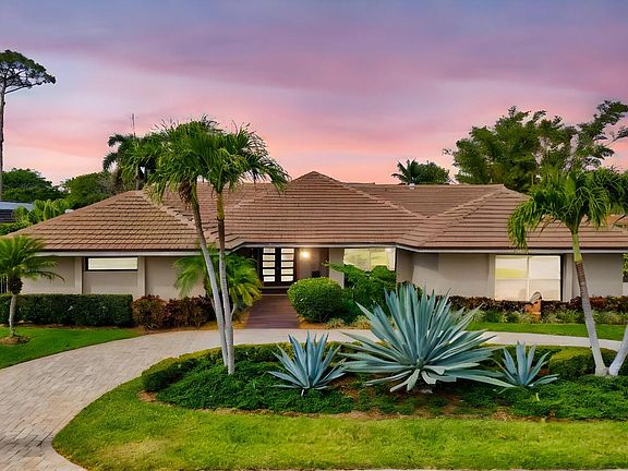 2nd image of 4668 Wildewood Dr