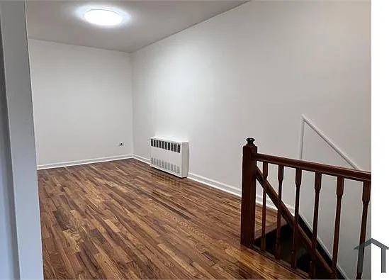 2033 Strang Ave #2 — Photo 4