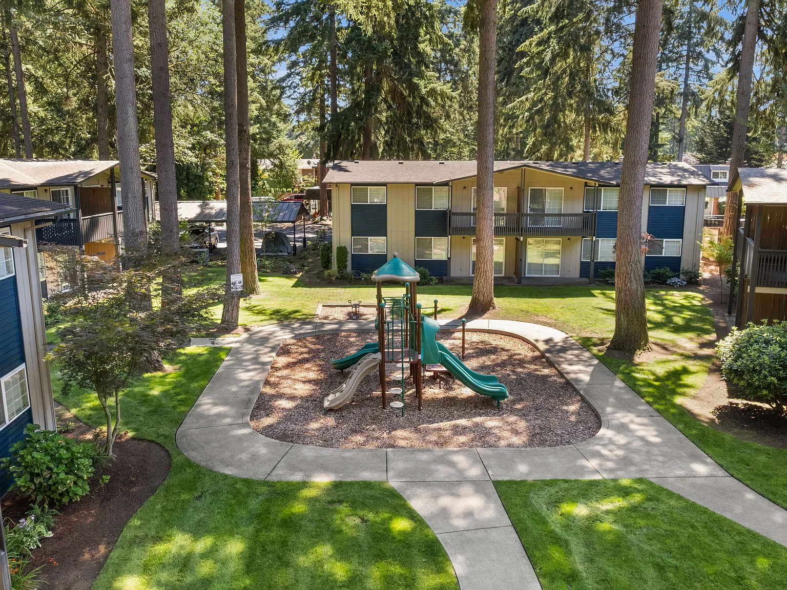 Chambers Pointe Apartments — Photo 1