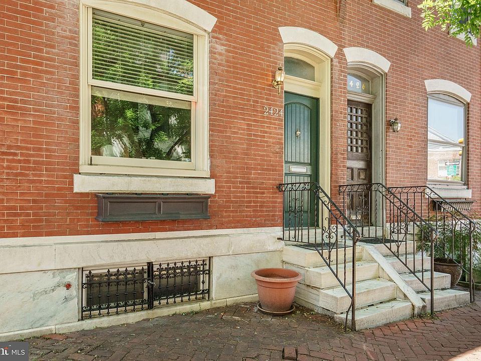 1st image of 2424 Lombard St