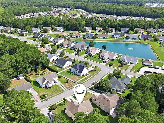 4th image of 309 Meadowside Dr.