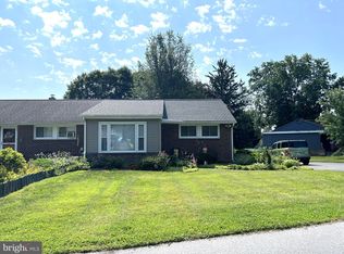 515 Capri Rd, Lancaster, PA 17603