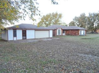 18310 S Elm Rd, Claremore, OK 74019