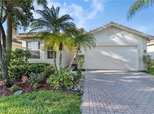 8226 Sandpiper Glen Dr, Lake Worth, FL 33467