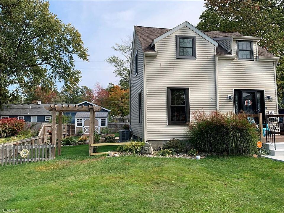 1st image of 151 Lakewood Dr
