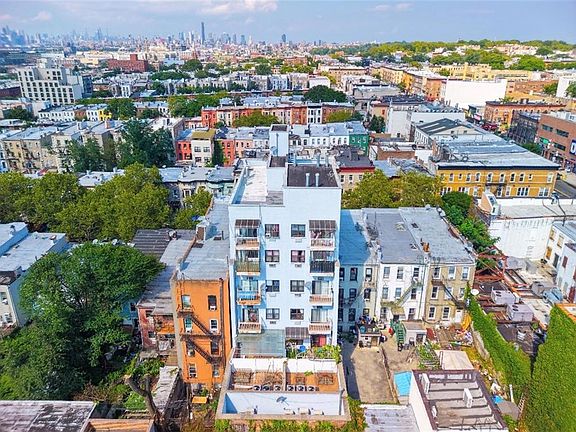 3rd image of 462 52nd St APT 3C
