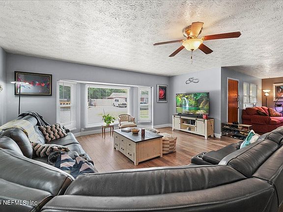 4th image of 7959 PRAVER Drive E