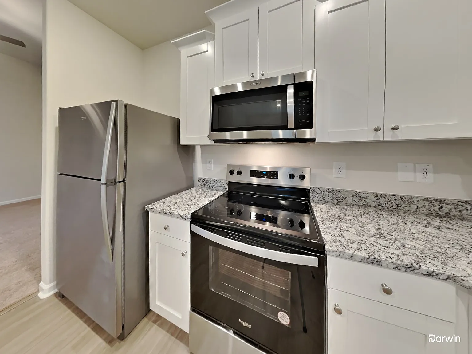 3 bed, 2.0 bath, 1316 sqft, $1,695 — Photo 2