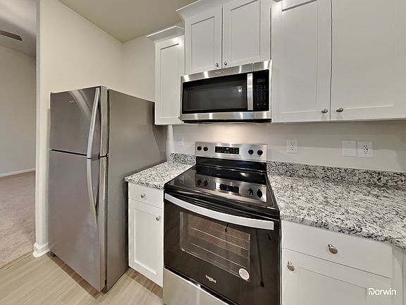 2nd image of 114 New Villas St