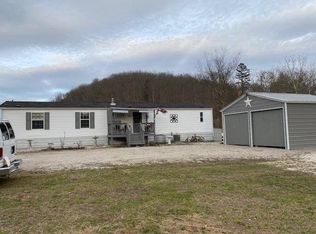 1015 Redwine Rd, West Liberty, KY 41472