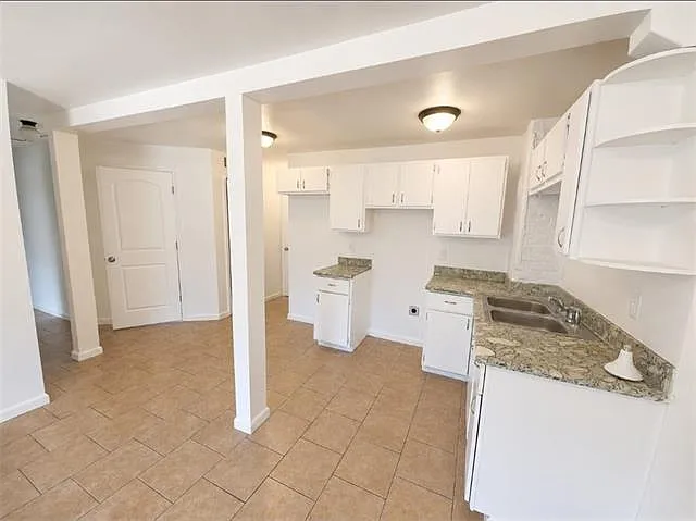 2681 Gladiolus St #C — Photo 10