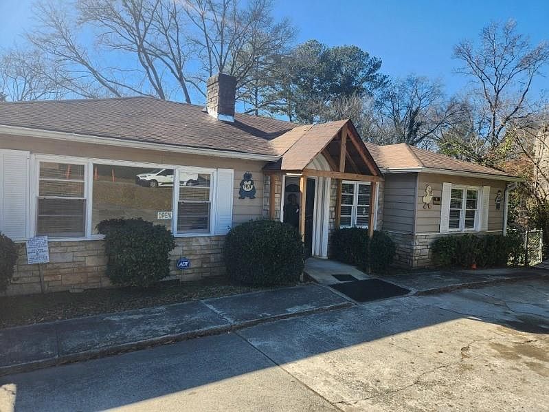 1st image of 1909 Flat Shoals Rd