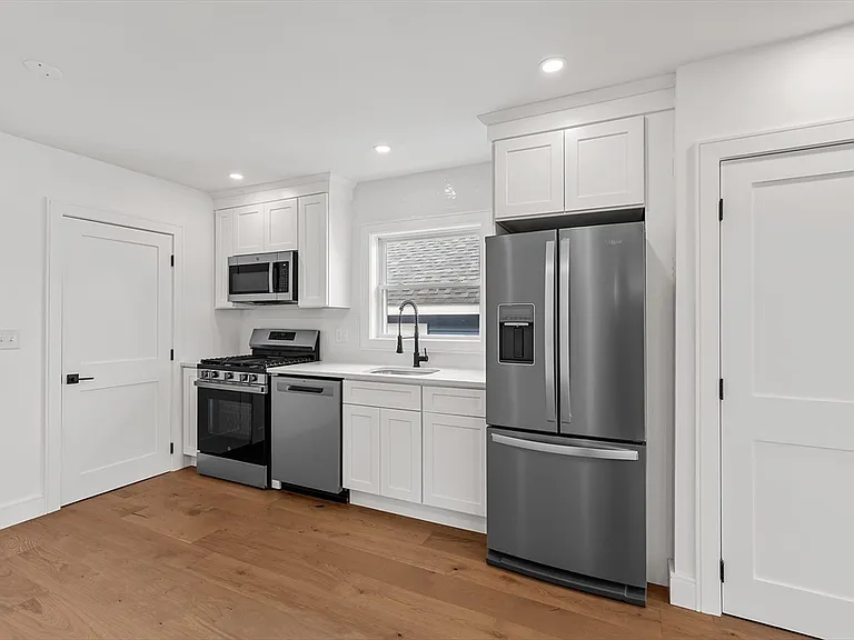 7-9 2nd St #2 — Photo 15