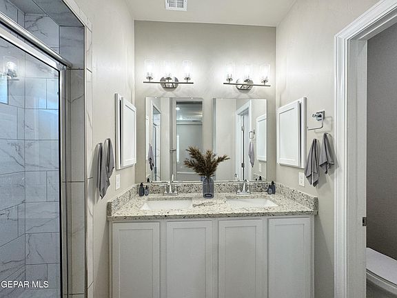 4th image of 51054 Desert Calico Ave
