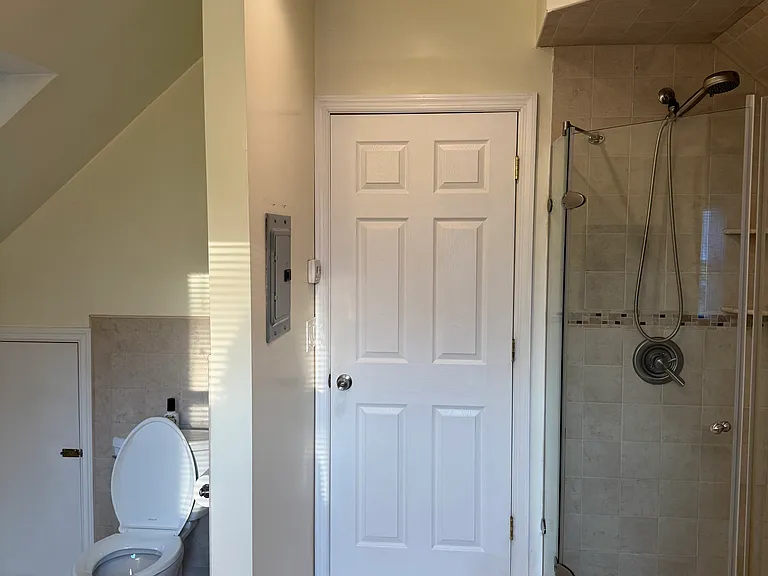 243 Donaldson Ave — Photo 15