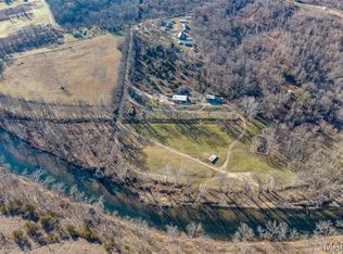 30633 Marigold Dr, Lebanon, MO 65536