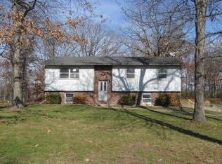 3901 E Graybill Rd, Sturgeon, MO 65284