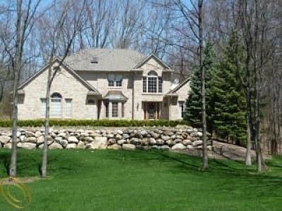 1st image of 1370 Oak Hollow Dr