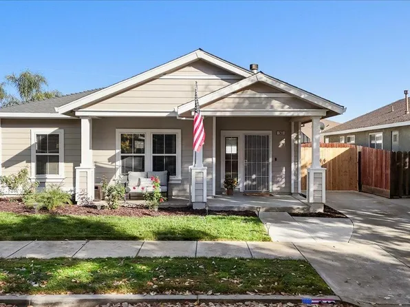 543 Peachcrest Dr, Oakdale, CA 95361