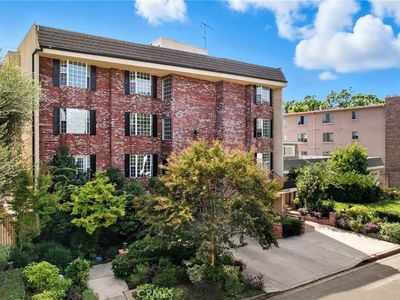 14106 Dickens St APT 302, Sherman Oaks, CA, 91423