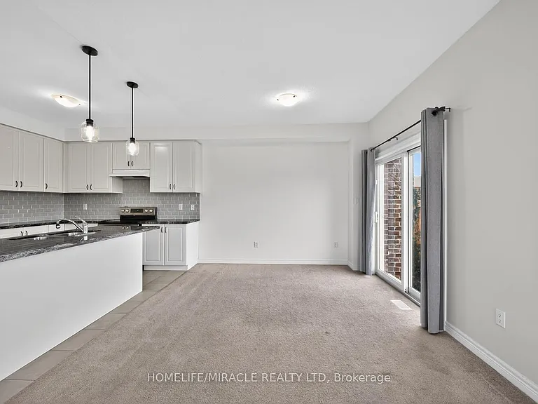 23 Pinot Cres #UPPER — Photo 17