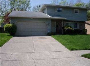 5461 Aqua St, Columbus, OH 43229