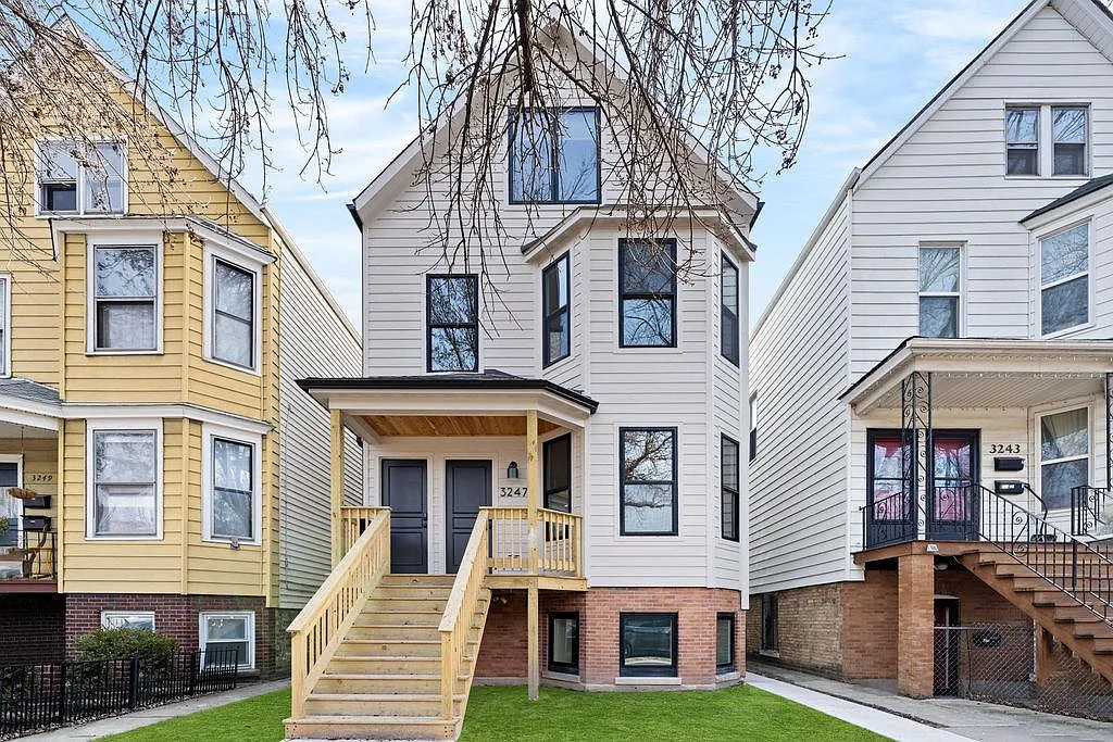2 bed, $2,450 — Photo 1