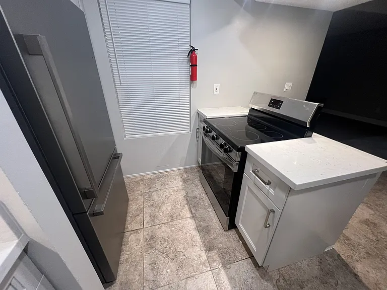 4713 Treanna Ave — Photo 2