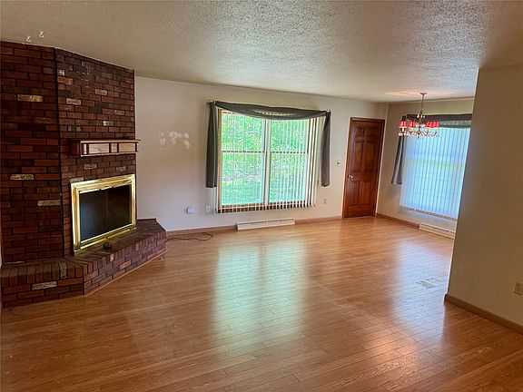 5th image of 4726 Wynburne Ave