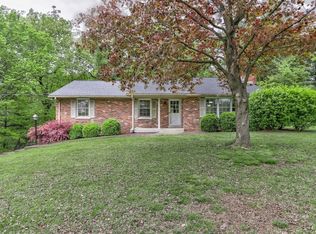 11 W Mount Pleasant Rd, Evansville, IN 47711