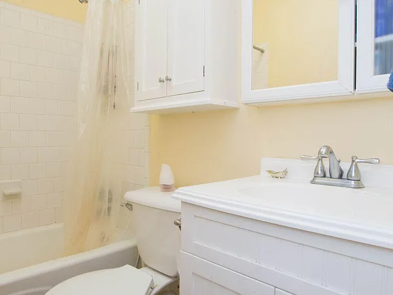 full bathtub
