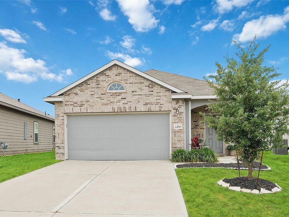 1st image of 24015 Farmstead Dr