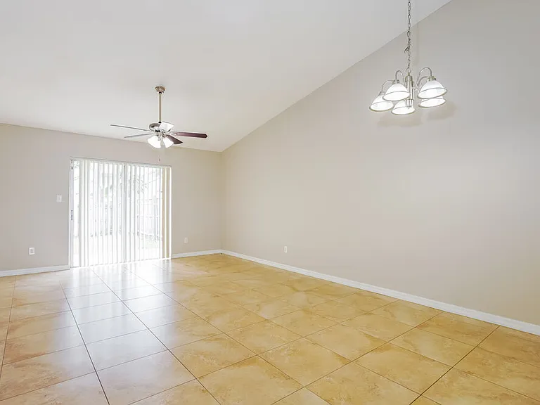 12775 Majorama Dr — Photo 6