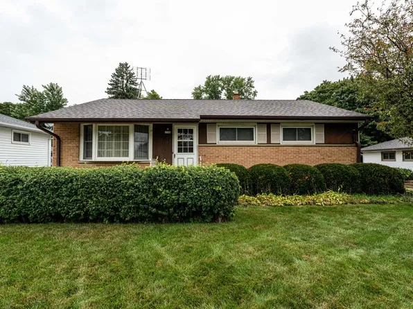 1784 Spruce COURT, South Milwaukee, WI 53172