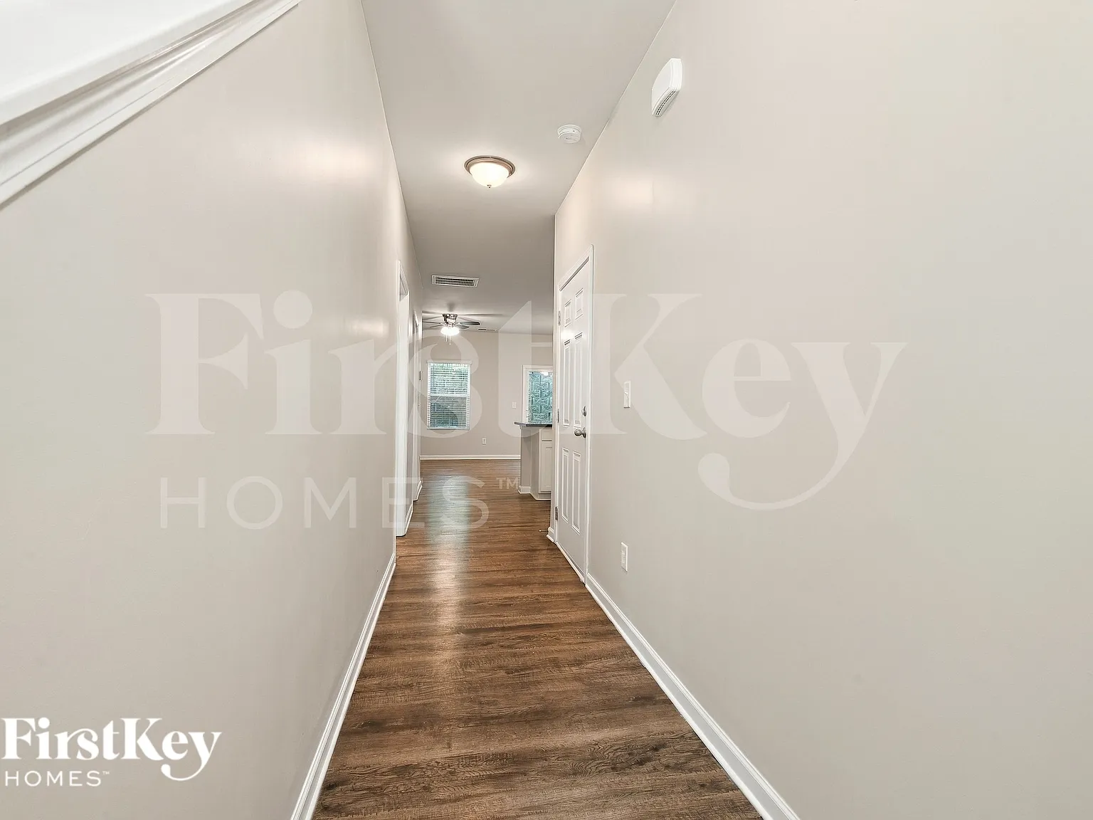 3 bed, 2.5 bath, 1511 sqft, $2,135 — Photo 3