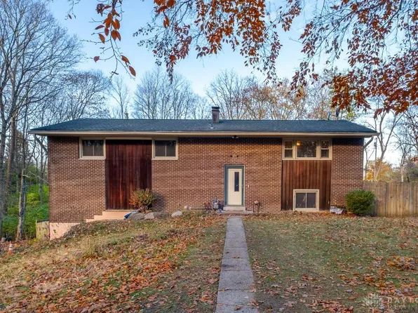 1849 Shady Ln, Dayton, OH 45432