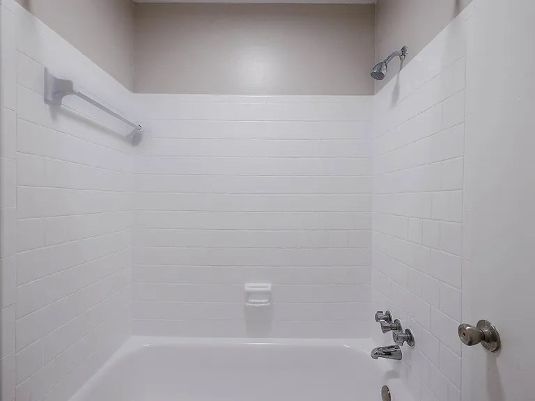 Hampton Hall | Comfort, Convenience, & Community All In One — Photo 392