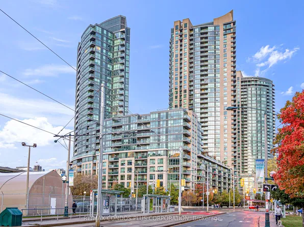 231 Fort York Blvd, Toronto, ON