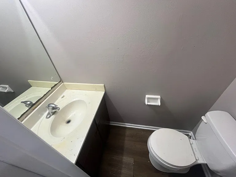 2621 Woodsedge Rd — Photo 7