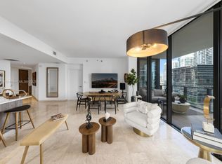 88 SW 7th St APT 1401, Miami, FL 33130