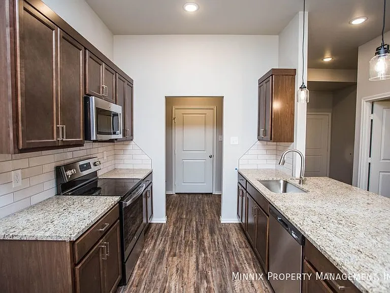 5865 Virginia Ave #1 — Photo 36