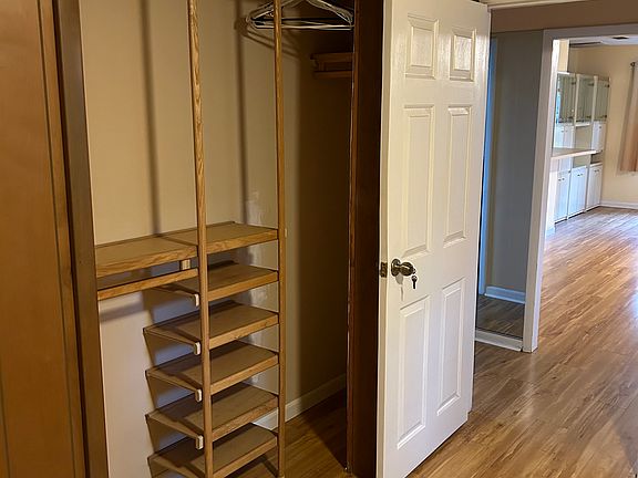 2nd image of 176 44th Ave