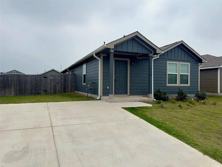 510 Sunray Dr — Photo 3