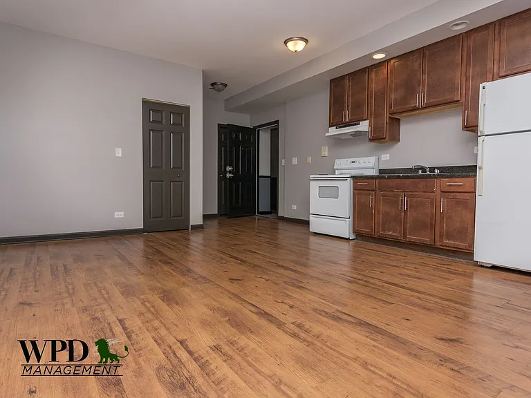7844 S. Ellis Ave — Photo 11