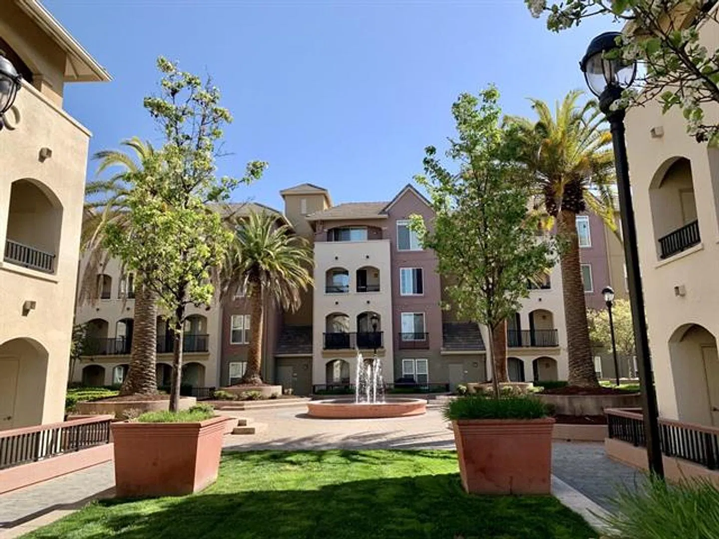 Modern upscale condo! 1550 Technology Drive #4071 — Photo 2