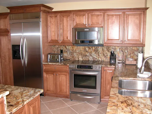 900 Snowberry Ln, Sanibel, FL 33957