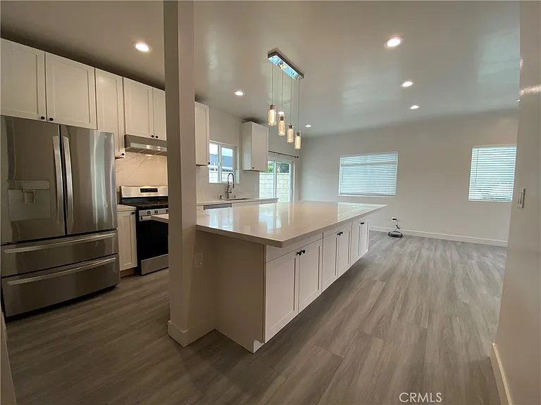 1653 W Chateau Pl #B — Photo 5