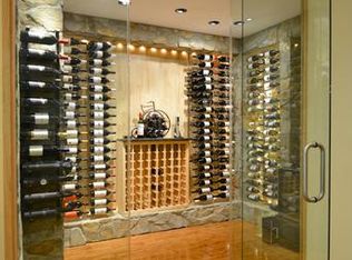 18429 Woodburn Rd, Leesburg, VA 20175